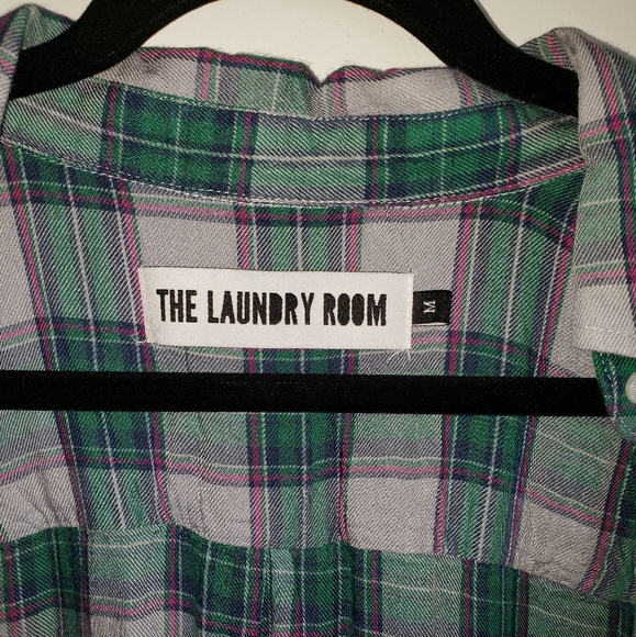 The Laundry Room Sleeveless Extra Long Button Down - Picture 4 of 4